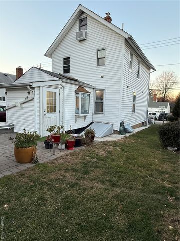 53 Valentine Street, Glen Cove, NY 11542