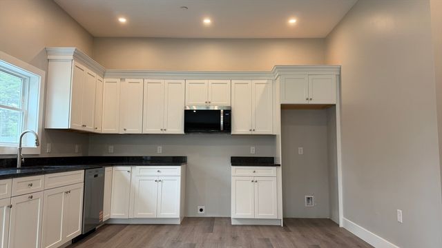 251 Sladen Street 307, Dracut, MA 01826