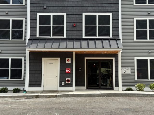 251 Sladen Street 307, Dracut, MA 01826