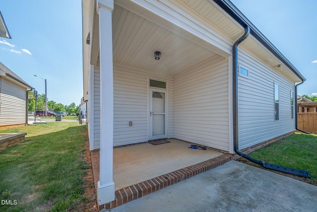 802 Hickory Lane, Mebane, NC 27302