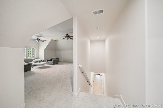 6960 Foxbriar Drive, Tulsa, OK 74132