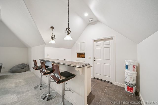 6960 Foxbriar Drive, Tulsa, OK 74132