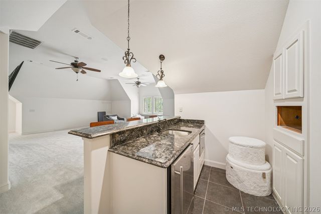 6960 Foxbriar Drive, Tulsa, OK 74132
