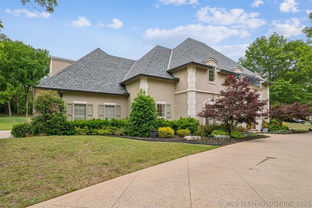 6960 Foxbriar Drive, Tulsa, OK 74132