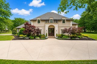 6960 Foxbriar Drive, Tulsa, OK 74132