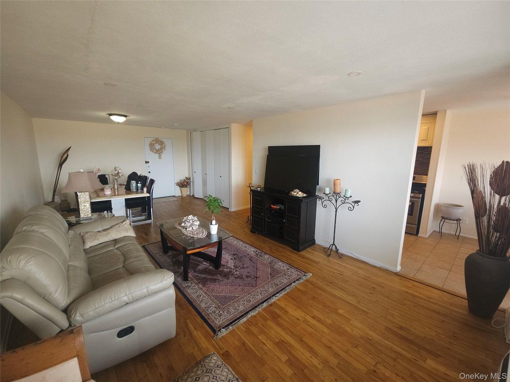 666 Shore #4J, Long Beach, NY 11561 — exterior