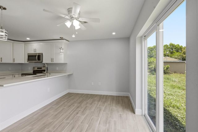 2955 Dunbar Street Unit B, Fort Myers, FL 33916