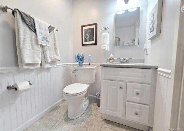 392 Clubhouse Court, Coram, NY 11727