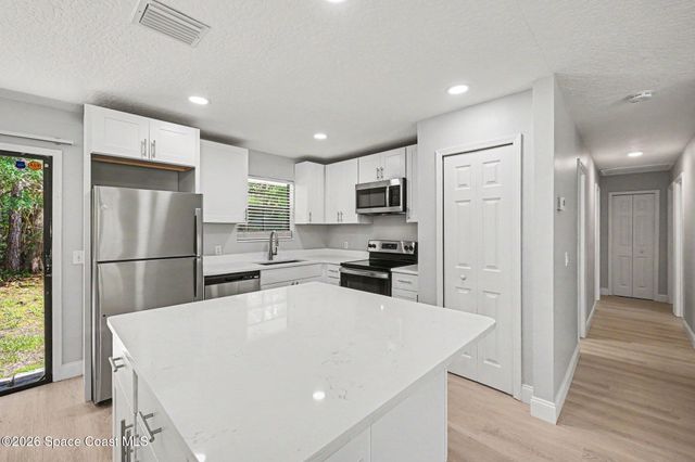 1328 Union Street SE, Palm Bay, FL 32909