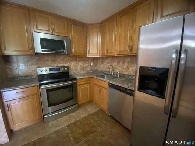 1216 Cromwell Hills Drive 1216, Cromwell, CT 06416