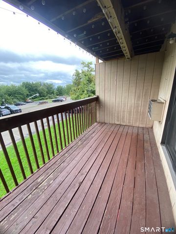 1216 Cromwell Hills Drive 1216, Cromwell, CT 06416