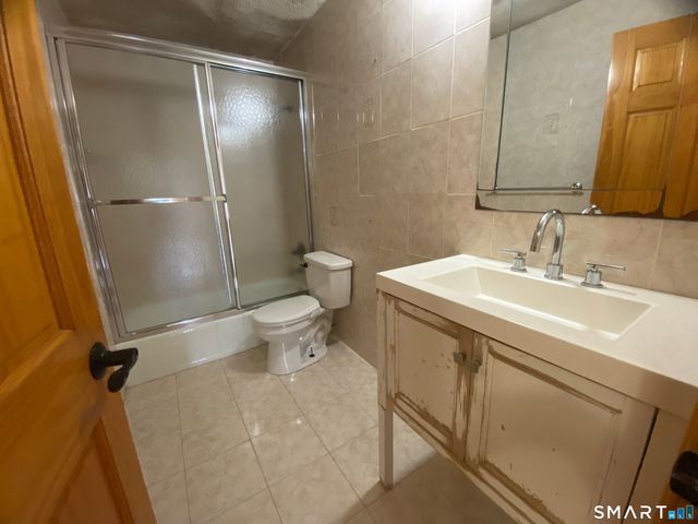 1216 Cromwell Hills Drive 1216, Cromwell, CT 06416