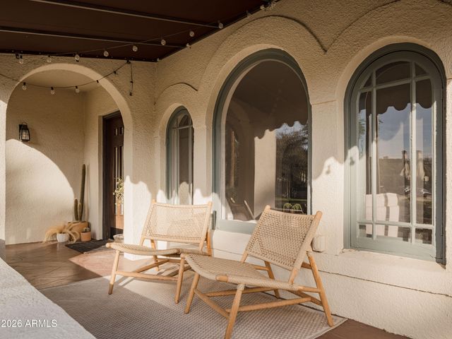 926 W LYNWOOD Street, Phoenix, AZ 85007