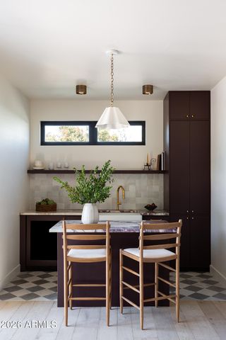 926 W LYNWOOD Street, Phoenix, AZ 85007