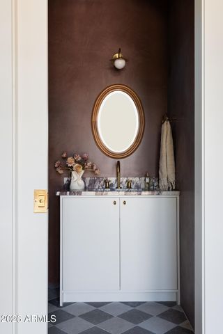 926 W LYNWOOD Street, Phoenix, AZ 85007