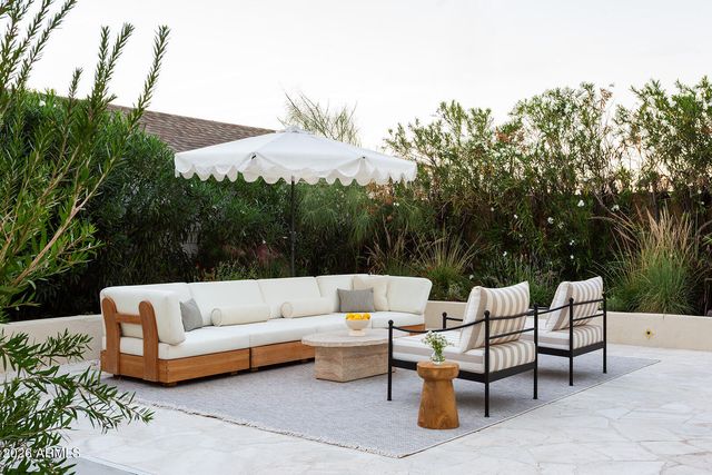 926 W LYNWOOD Street, Phoenix, AZ 85007