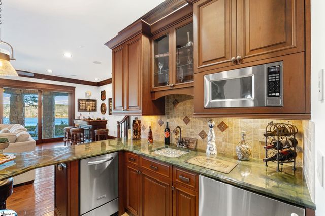 320 Knollwood Drive, Salem, SC 29676