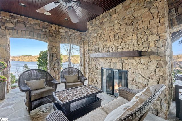 320 Knollwood Drive, Salem, SC 29676