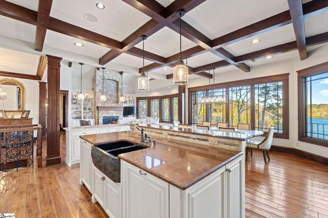 320 Knollwood Drive, Salem, SC 29676