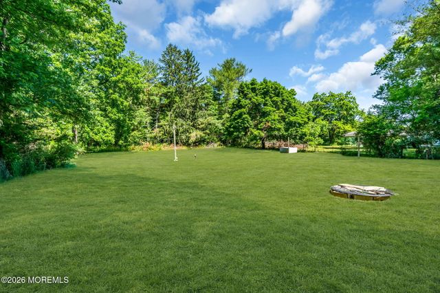 270 S Hope Chapel Road, Jackson, NJ 08527