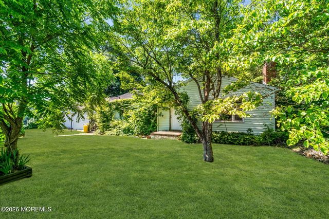 270 S Hope Chapel Road, Jackson, NJ 08527
