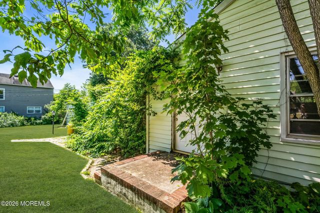 270 S Hope Chapel Road, Jackson, NJ 08527