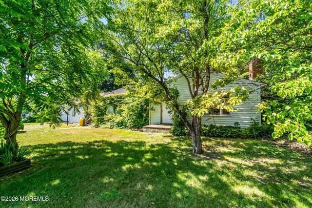 270 S Hope Chapel Road, Jackson, NJ 08527