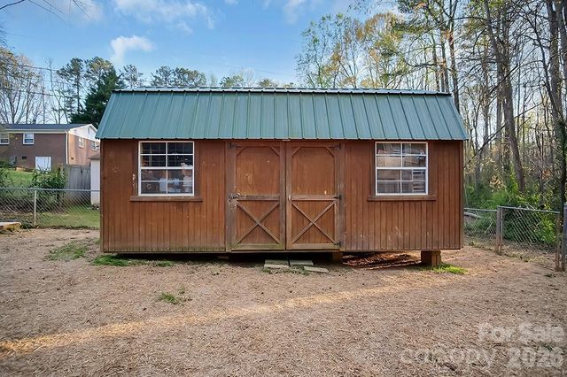 308 E Cleveland Avenue, Bessemer City, NC 28016