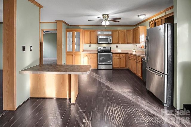 308 E Cleveland Avenue, Bessemer City, NC 28016