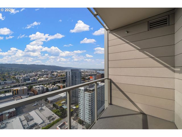 1075 Nw NORTHRUP St 2414, Portland, OR 97209