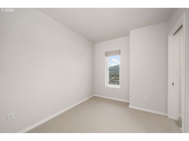 1075 Nw NORTHRUP St 2414, Portland, OR 97209