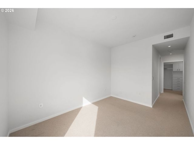 1075 Nw NORTHRUP St 2414, Portland, OR 97209