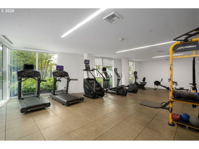 1075 Nw NORTHRUP St 2414, Portland, OR 97209