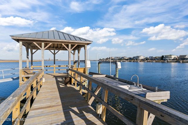 1527 N Shore Drive, Sunset Beach, NC 28468