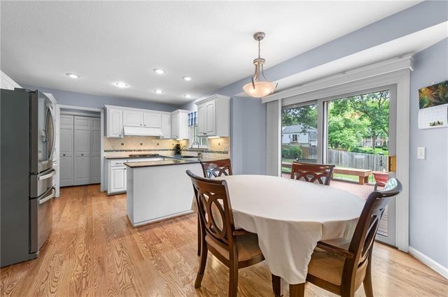 11815 Pennsylvania Avenue, Kansas City, MO 64114