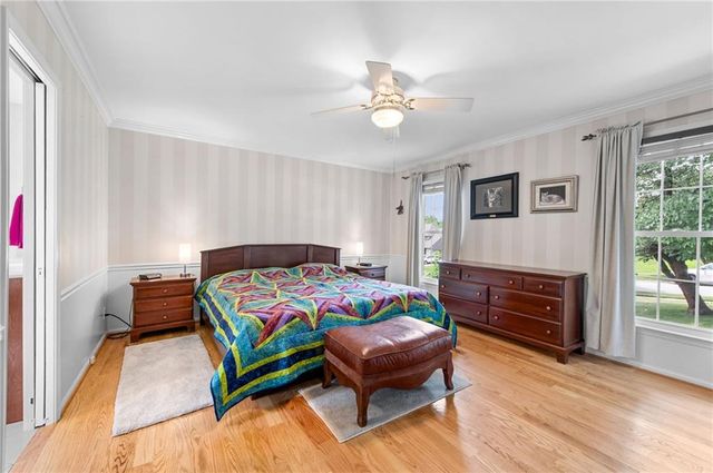 11815 Pennsylvania Avenue, Kansas City, MO 64114
