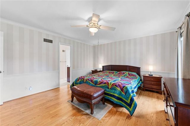 11815 Pennsylvania Avenue, Kansas City, MO 64114
