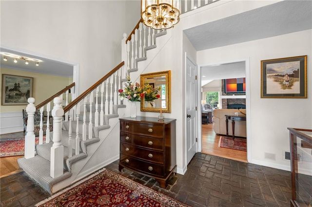 11815 Pennsylvania Avenue, Kansas City, MO 64114