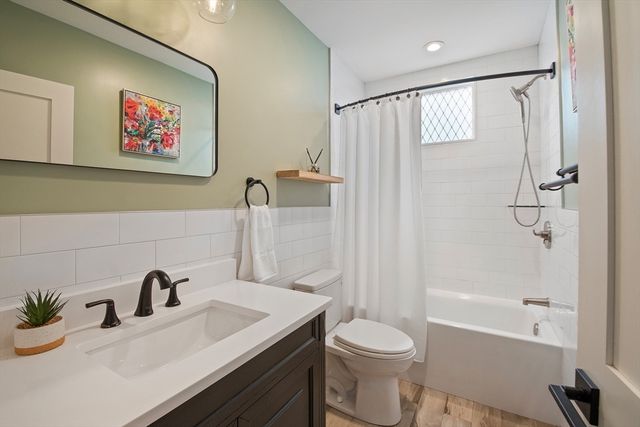 68 Concord Ave 1, Somerville, MA 02143