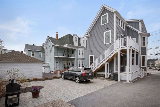 68 Concord Ave 1, Somerville, MA 02143