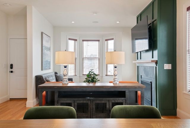 68 Concord Ave 1, Somerville, MA 02143