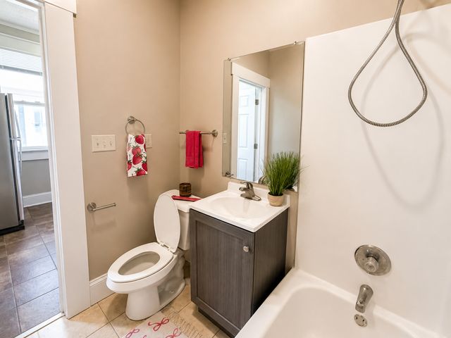 2518 Fremont Avenue N, Minneapolis, MN 55411