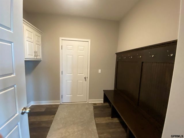 11016 S 220th Street, Gretna, NE 68028