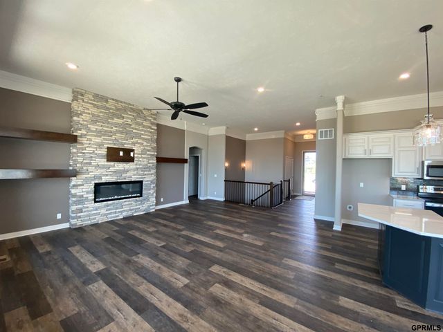 11016 S 220th Street, Gretna, NE 68028