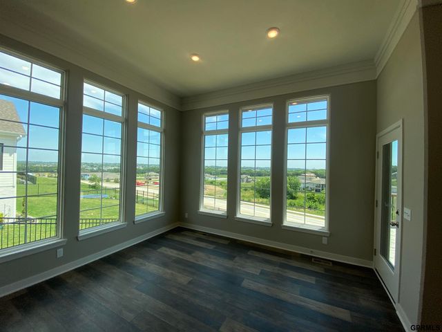 11016 S 220th Street, Gretna, NE 68028