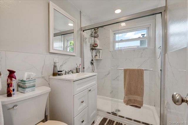 845 E Walnut Street, Long Beach, NY 11561