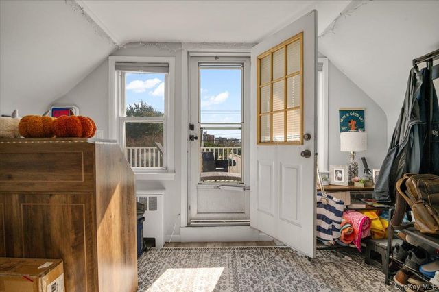 845 E Walnut Street, Long Beach, NY 11561