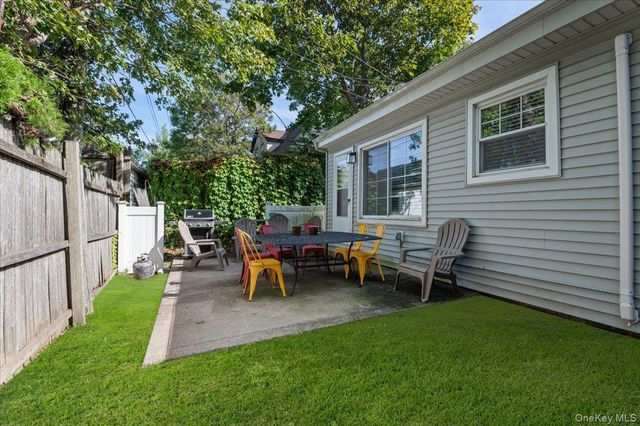 845 E Walnut Street, Long Beach, NY 11561