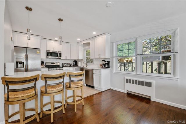 845 E Walnut Street, Long Beach, NY 11561