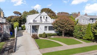 845 E Walnut Street, Long Beach, NY 11561